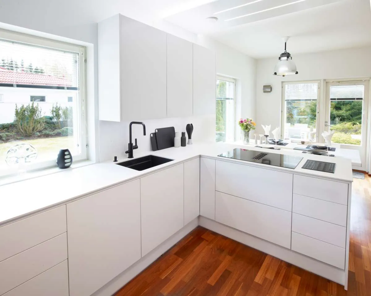 Scandi style Puustelli Miinus white kitchen