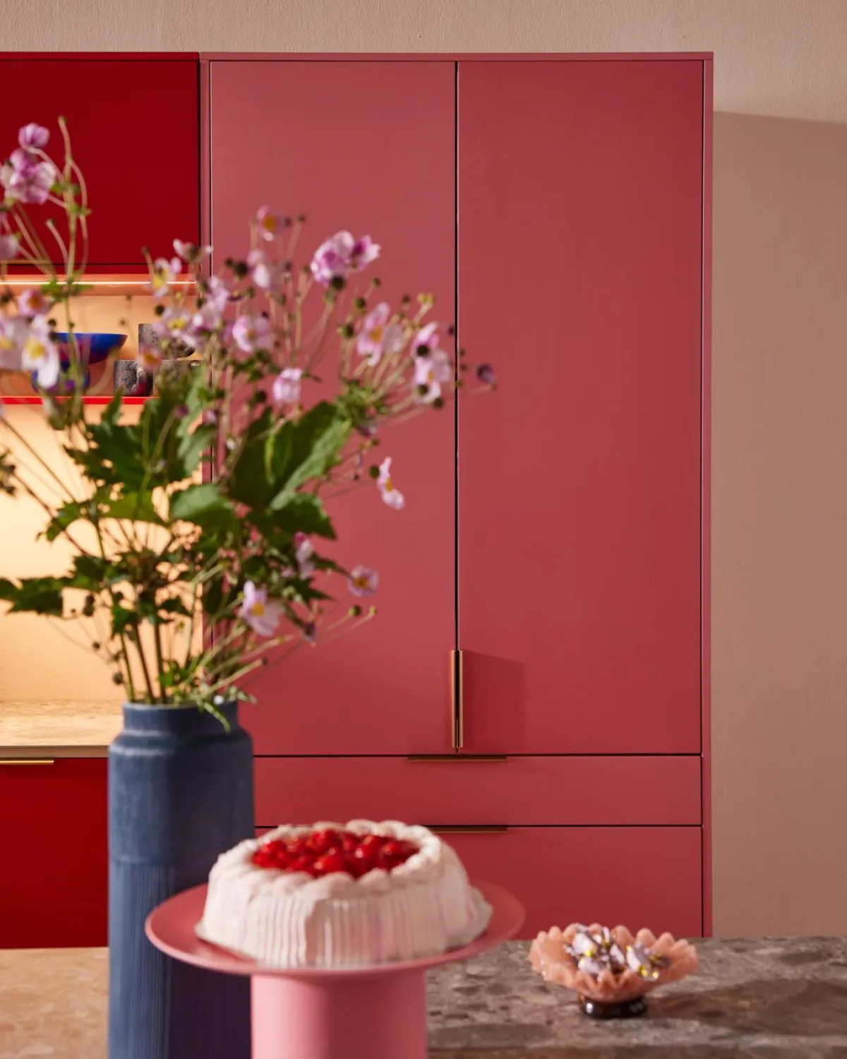 Pink fronted coffee station unit - Puustelli miinus kitchen